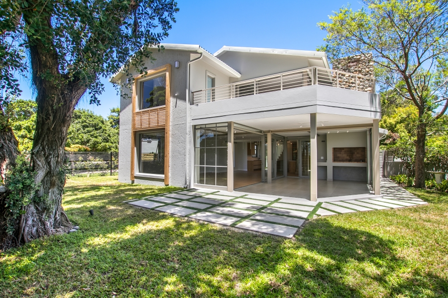 4 Bedroom Property for Sale in Leisure Isle Western Cape